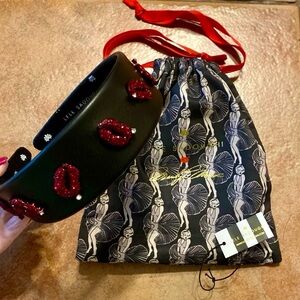 Lele Sadoughi Marilyn Monroe Pave Kiss Headband 💋🖤💋